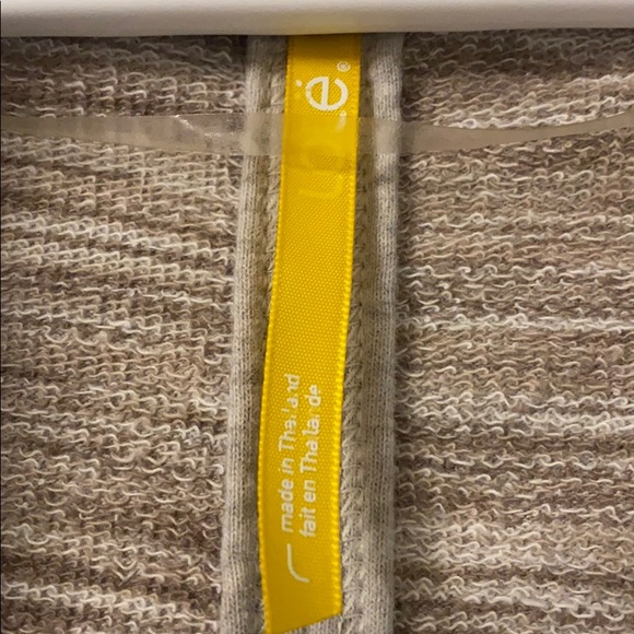 Lole hooded jacket/sweater - Picture 2 of 5